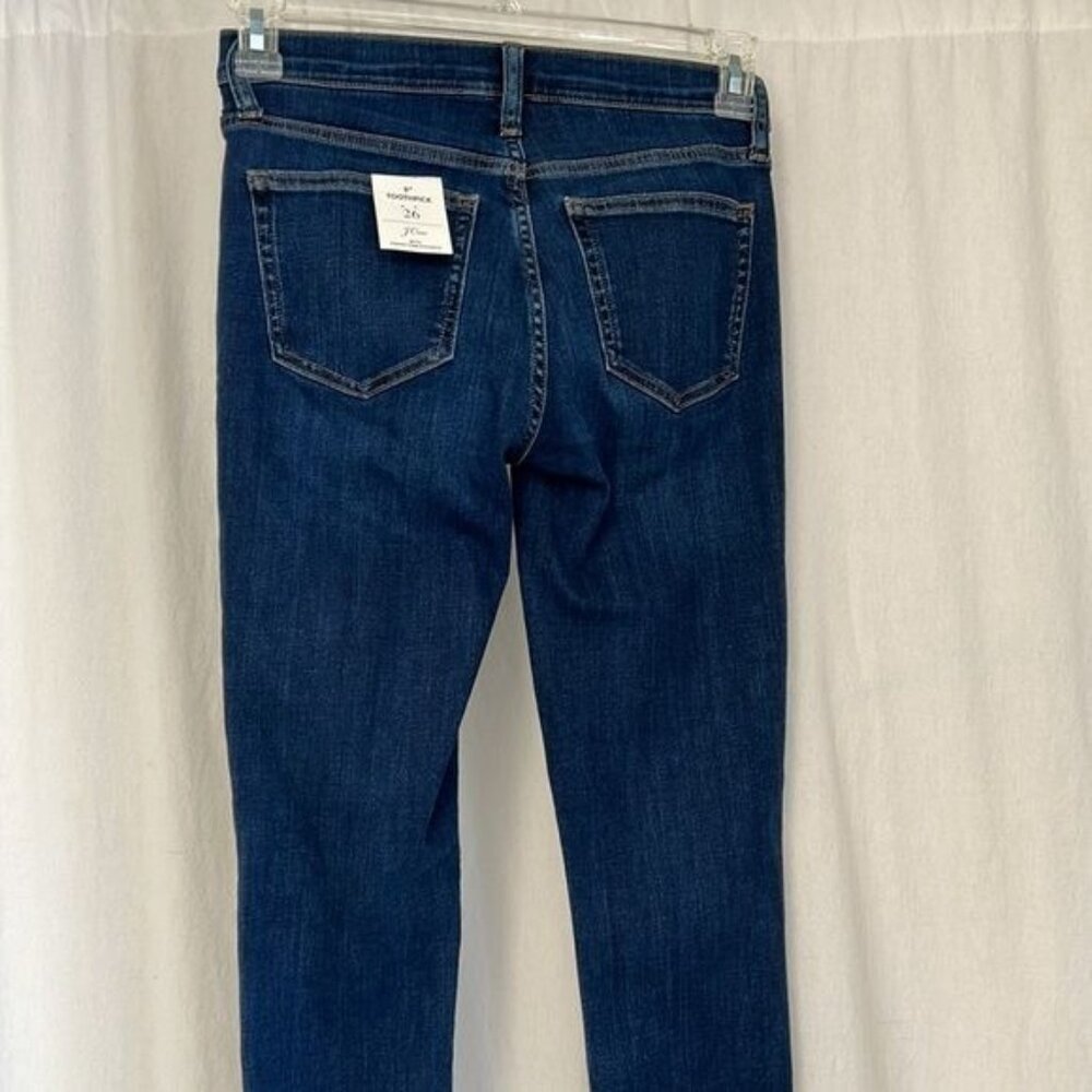 J Crew 9" mid-rise toothpick jean in Point Lake wash J1885, Size 26 - Picture 5 of 5
